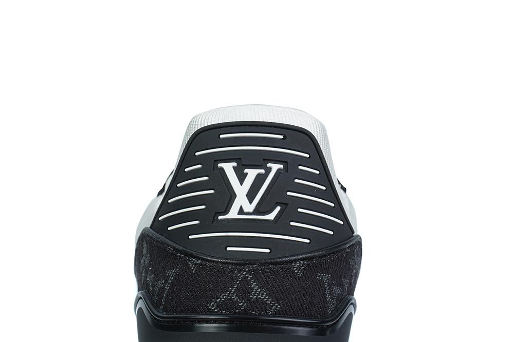 PK god Louis Vuitton LV Trainer White Black retail materials ready to ship